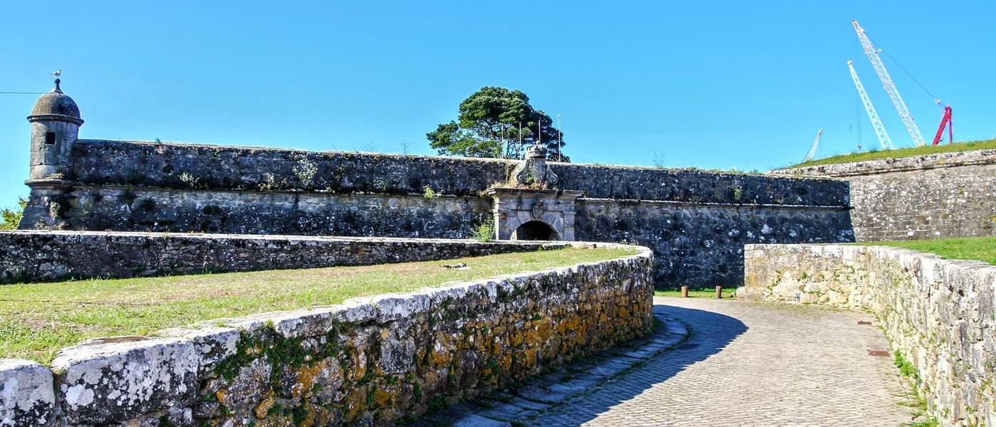 Castelo de Santiago da Barra