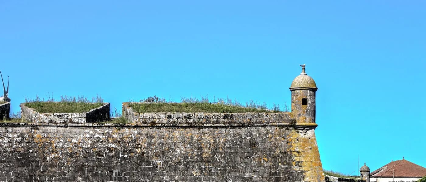 Castelo de Santiago da Barra