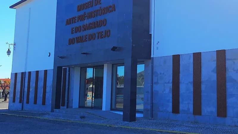 Museu de Arte Pré-Histórica e do Sagrado no Vale do Tejo