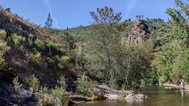 Praia Fluvial Penedo Furado